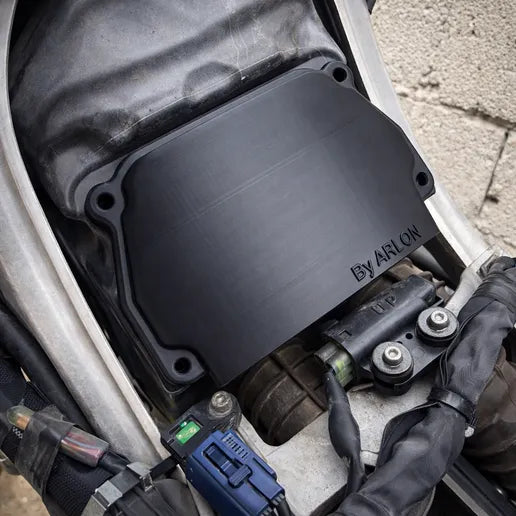 Yamaha TMAX 560 капак за въздушен филтър (Copy)