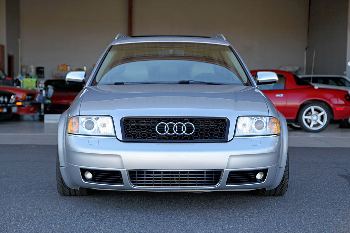 Audi A6(S6) C5 решетки за халогени