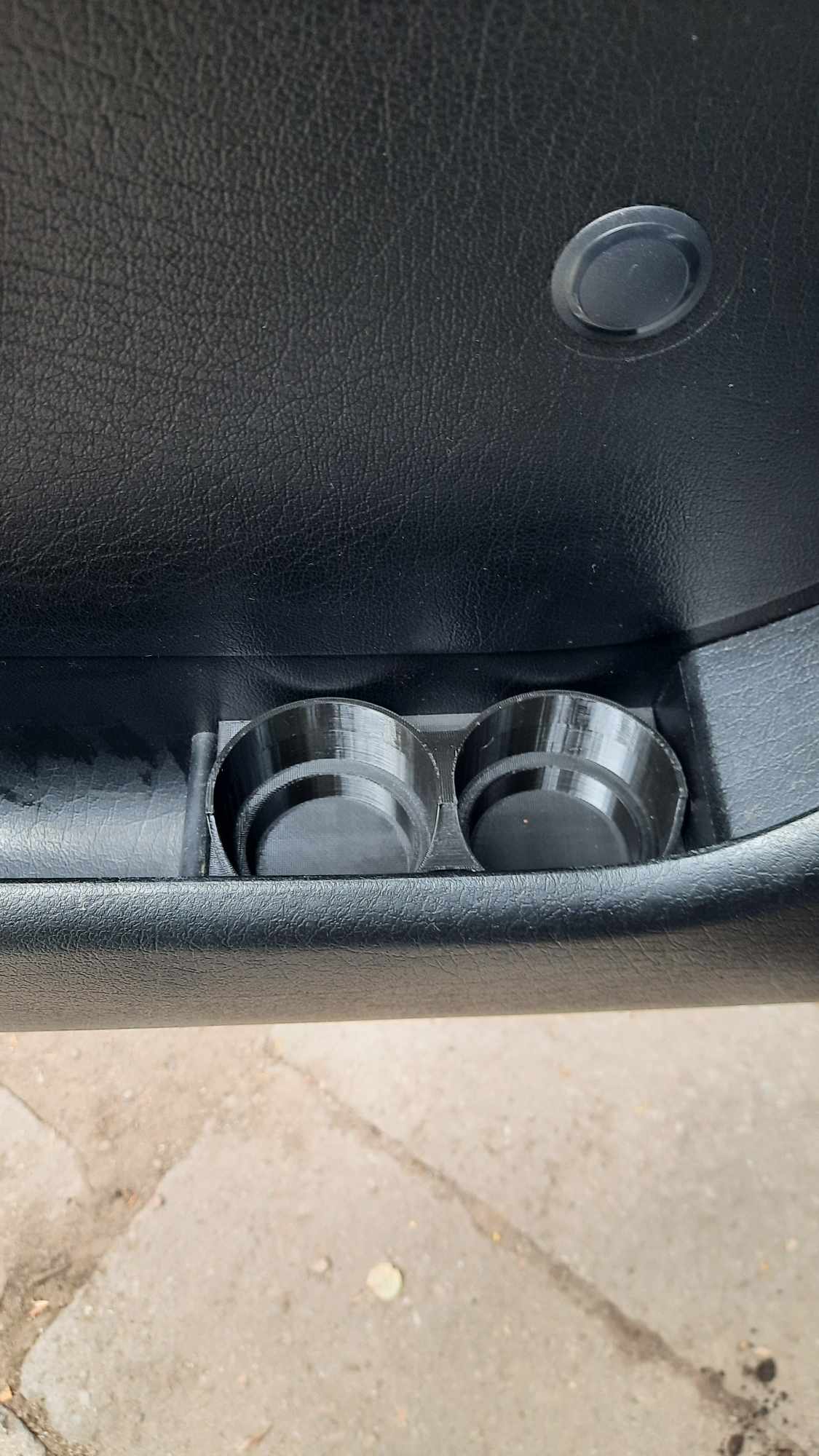 VW Golf 3 / Vento поставка за чаши