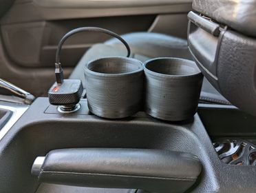 AUDI A3 8P поставка за чаши