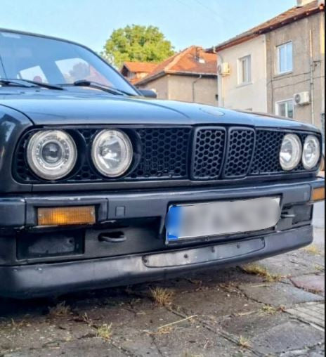 BMW E30 решетки за фарове тип "пчелна пита"