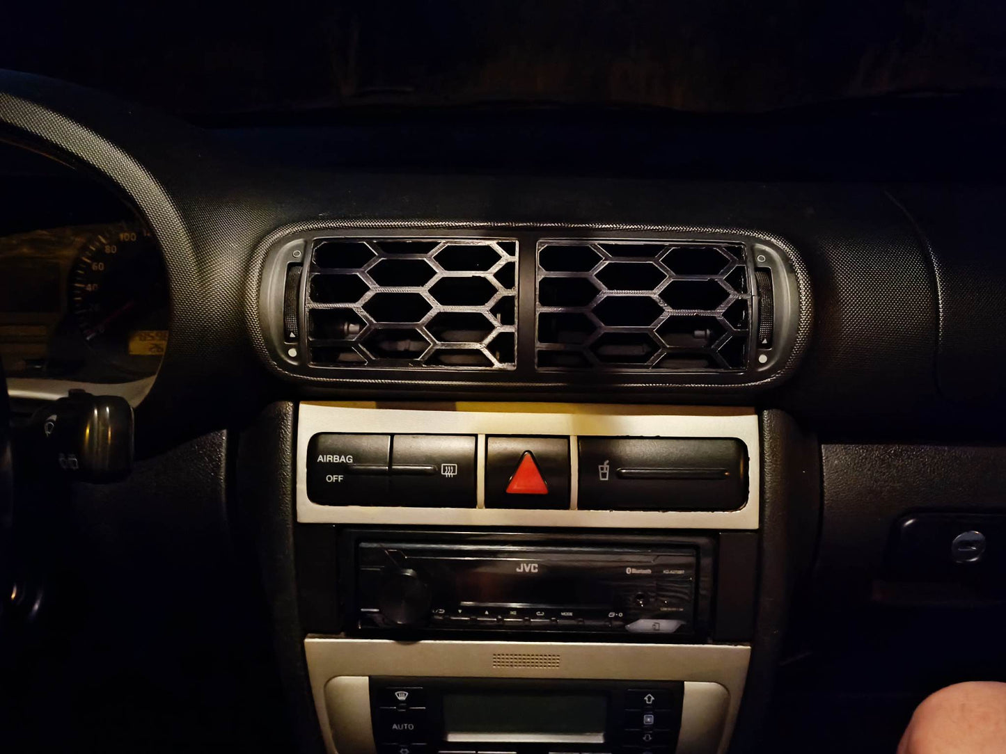 Решетки за парно тип "пчелна пита" SEAT LEON 1M / AUDI A3 8L / SEAT TOLEDO 1M