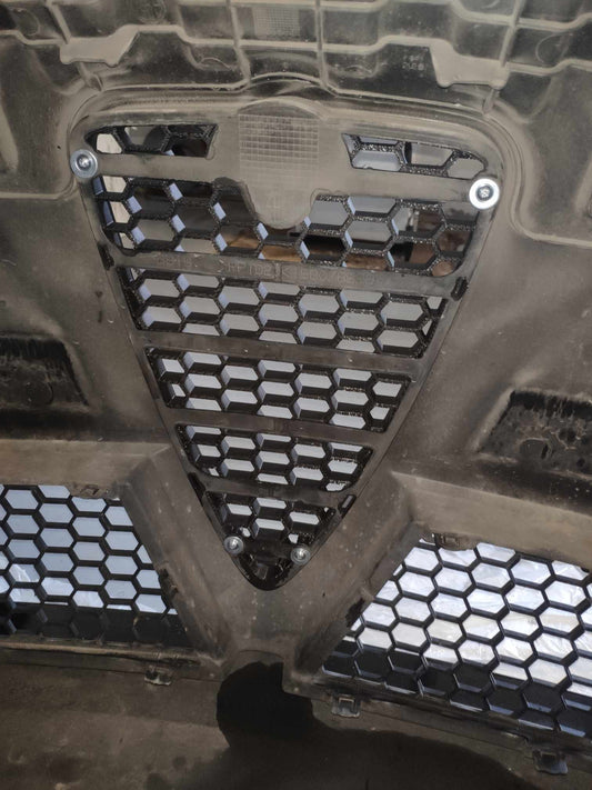 Alfa romeo mito решетка за броня тип "пчелна пита"