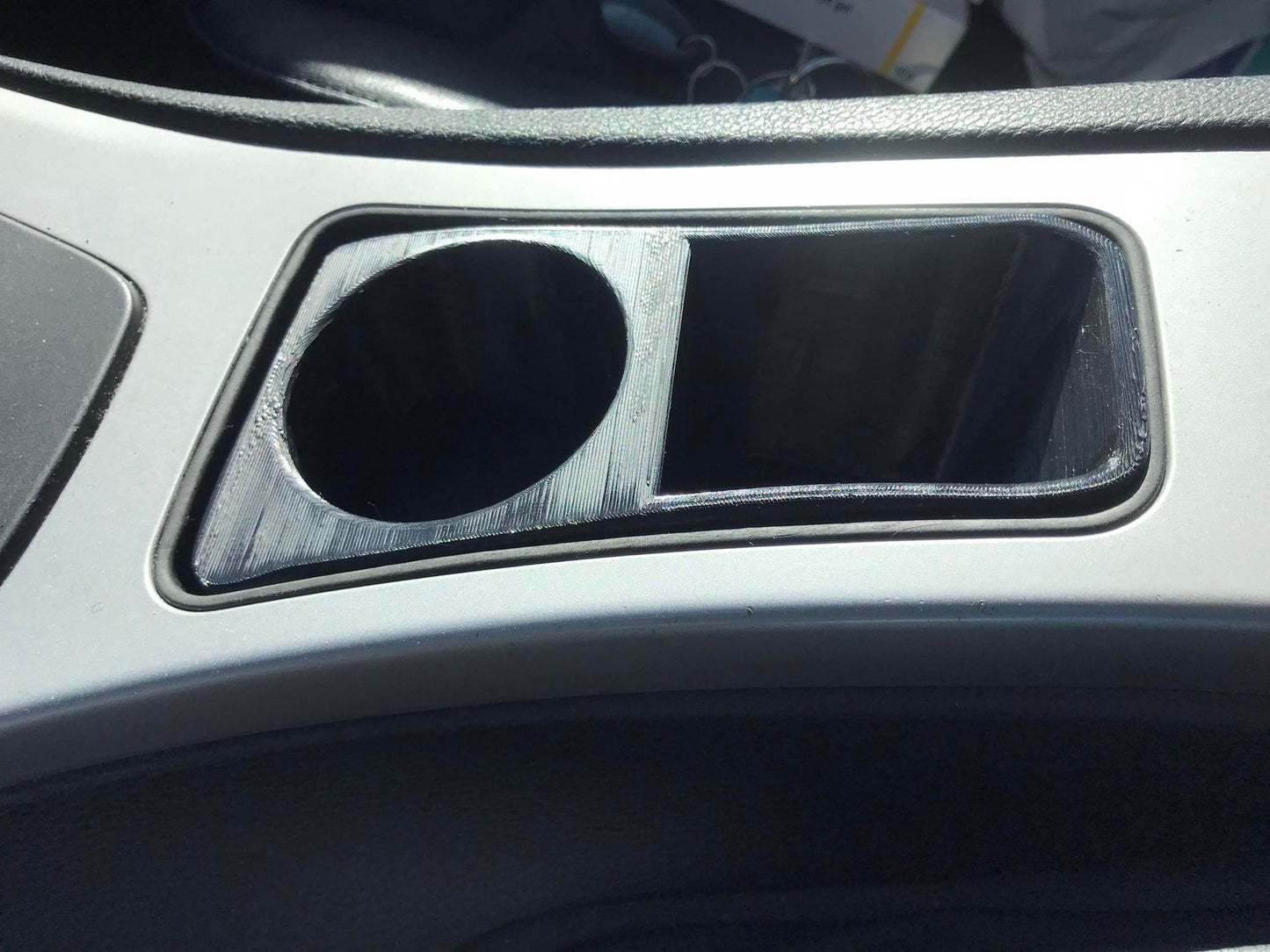 BMW E90 E91 E92 E93 поставка за чаши