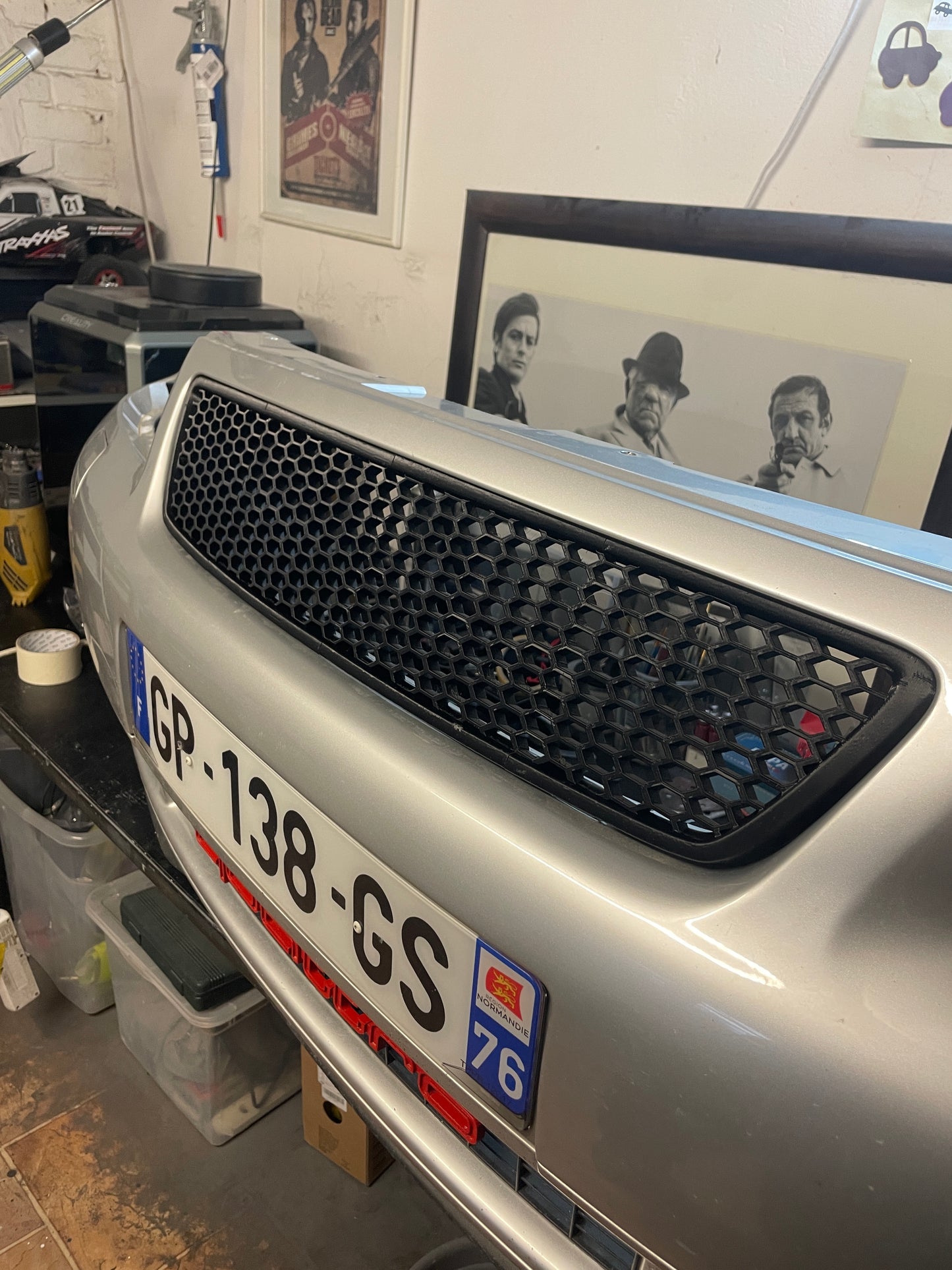 Audi S3 8L горна решетка
