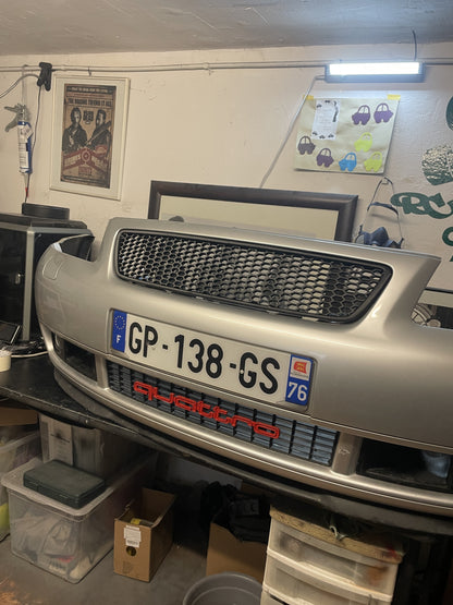 Audi S3 8L горна решетка