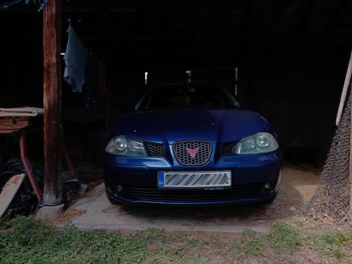 Seat Ibiza 6L Средна решетка