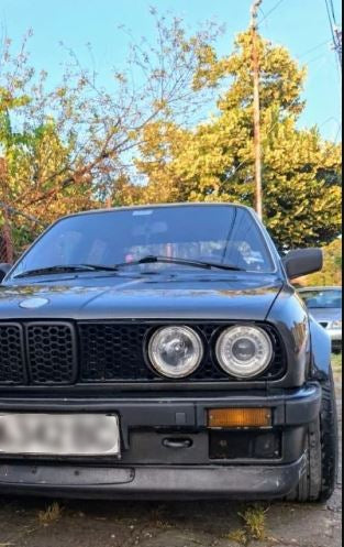 BMW E30 бъбреци тип "пчелна пита"