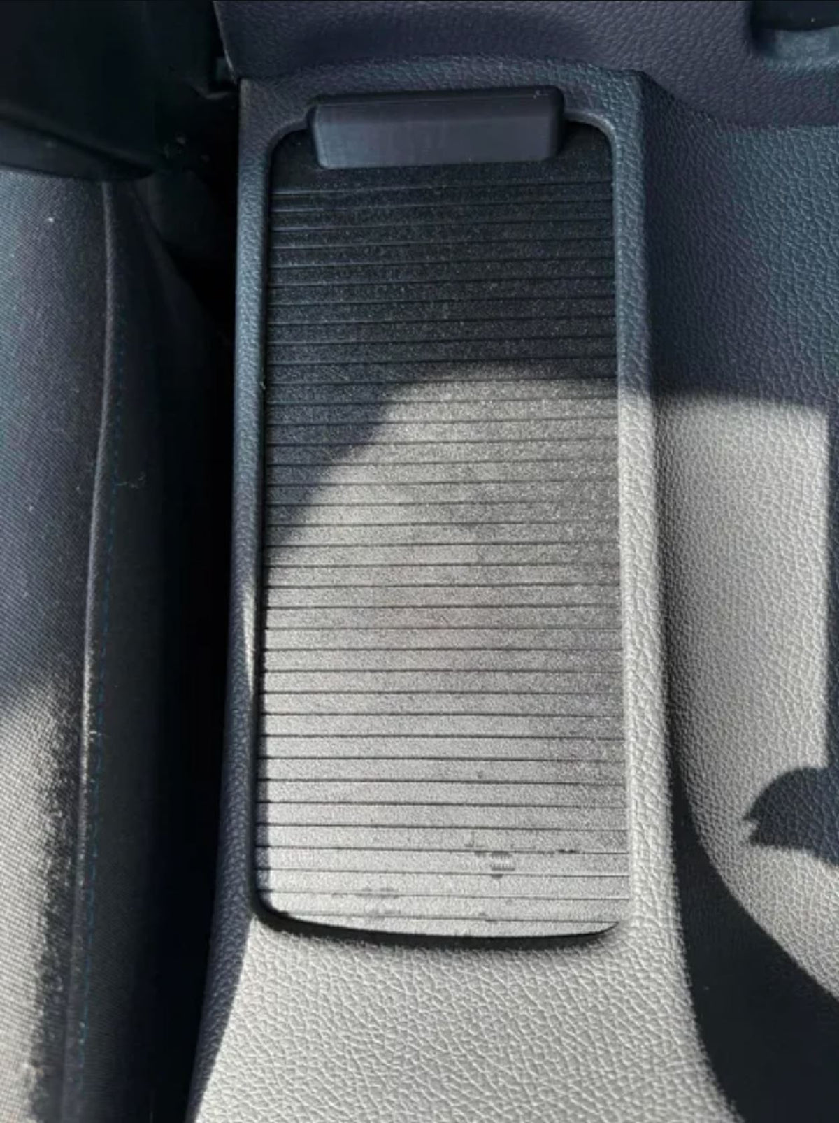 VW GOLF MK5 щора за централна конзола