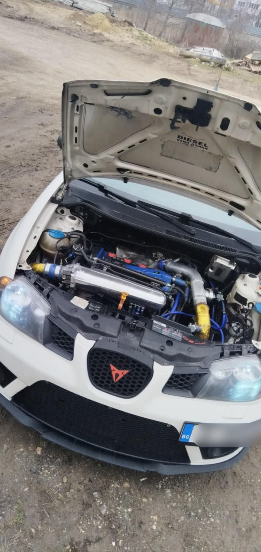 Seat Ibiza 6L Средна решетка