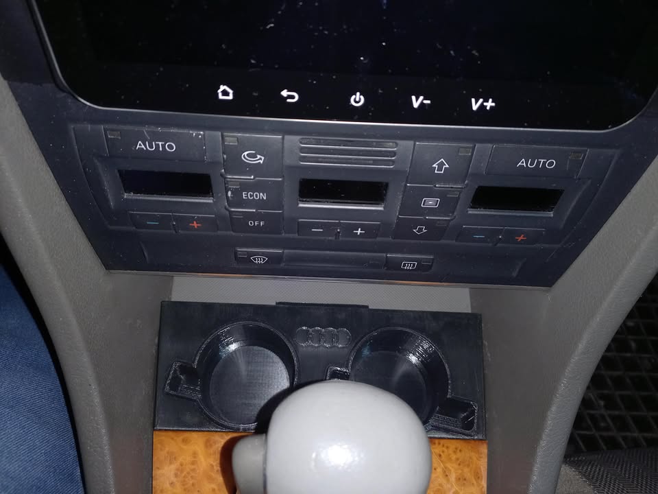 AUDI A4 B6/B7 Cupholder / поставка за чаши и телефон