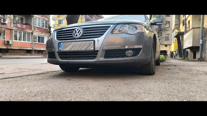 VW Passat B6 Решетки за халогени