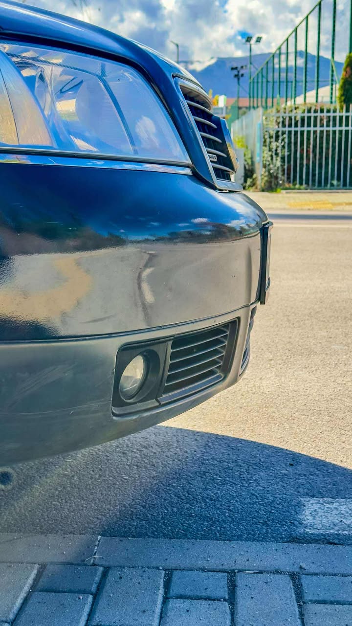 Audi A6(S6) C5 решетки за халогени