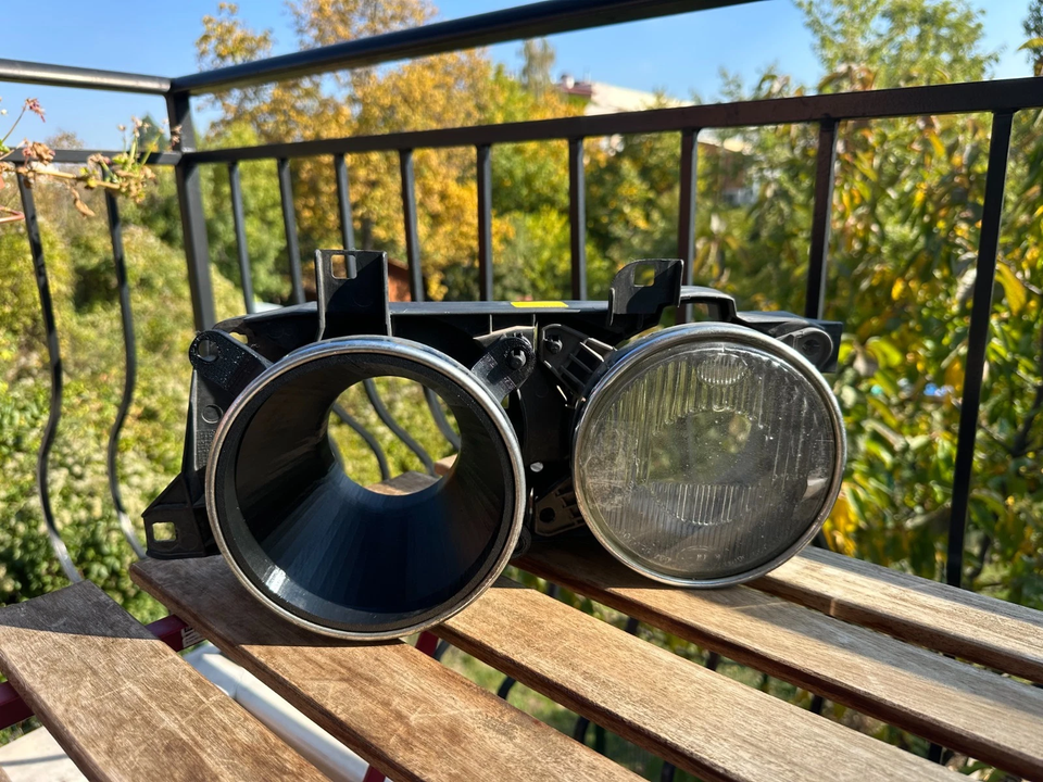 BMW E34 Въздуховод за фар