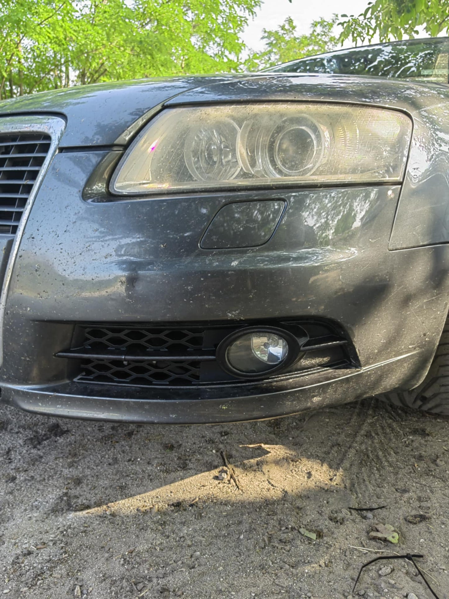 Audi A6 C6 4F Решетки за S-line pre-Facelift броня