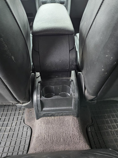 AUDI A4 B6/B7 задна поставка за чаши
