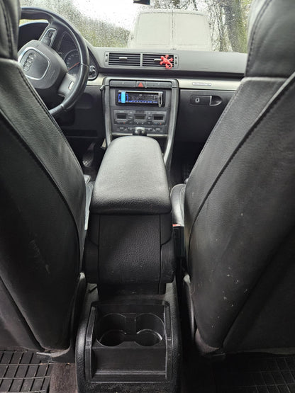 AUDI A4 B6/B7 задна поставка за чаши
