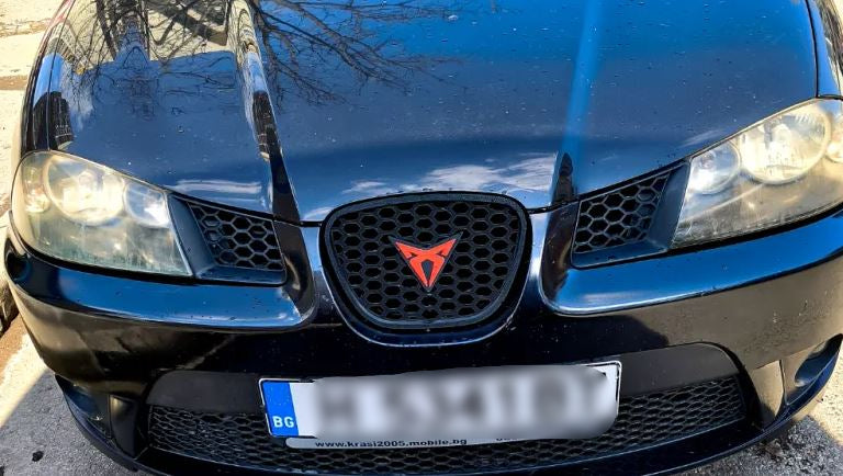 Seat Ibiza 6L Средна решетка
