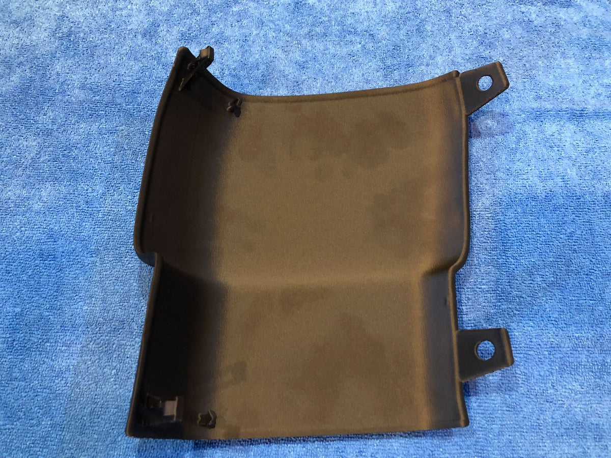 Mitsubishi Delica Space Gear IV / L400 1996-2007 капаче за кука за теглене