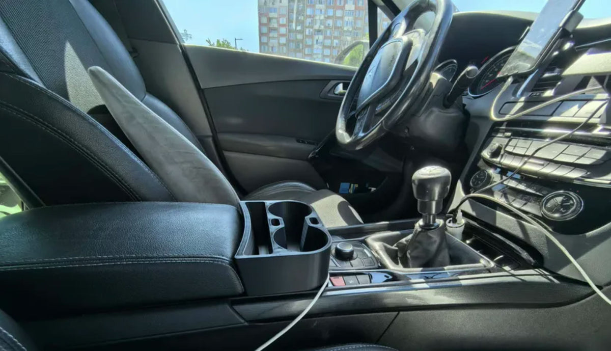 Peugeot 508 (2011 – 2018) поставка за чаши и телефон „ръчни скорости“