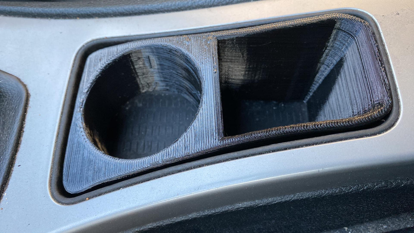 BMW E90 E91 E92 E93 поставка за чаши