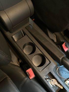 AUDI A4 B6/B7 поставка за чаши