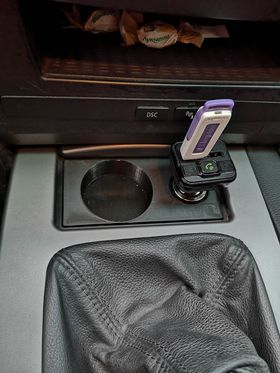 BMW E60/E61 пре-фейслифт поставка за чаши